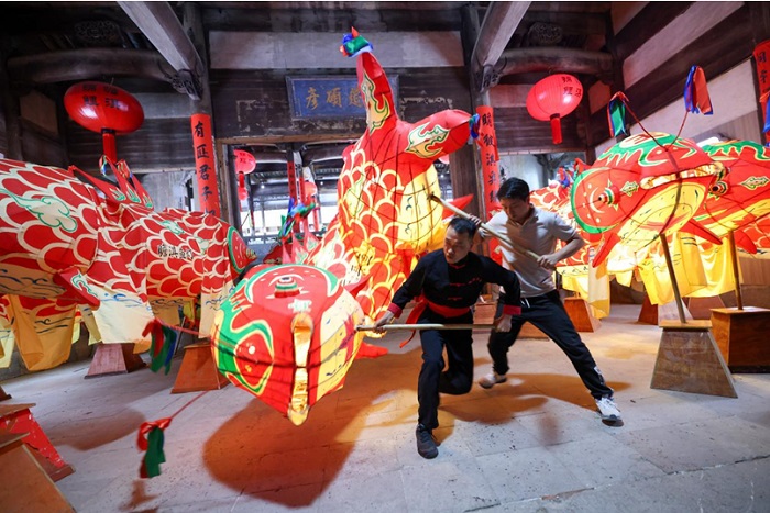 古建+鱼灯 彩票公益金助力“文化锦鲤”舞出古村“新活力” 古建+鱼灯 彩票公益金助力“文化锦鲤”舞出古村“新活力”